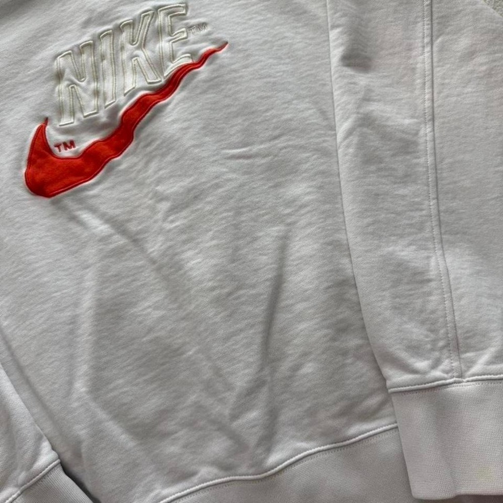 cream and red thick embroidered nike mens oversized crewneck sweatshirt - Picture 6 of 8